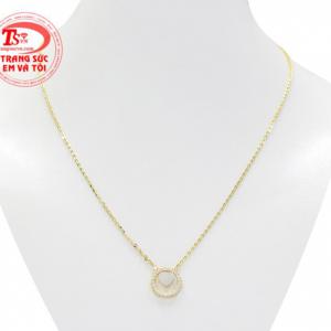 Dây chuyền vàng tây trái tim được nhập khẩu từ Hàn Quốc, thiết kế bắt mắt, sáng bóng. 