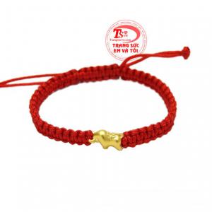 Dây tết charm vàng tuổi Sửu dành cho các bé yêu mang đến vẻ xinh xắn, dễ thương đến cho con yêu của bạn.