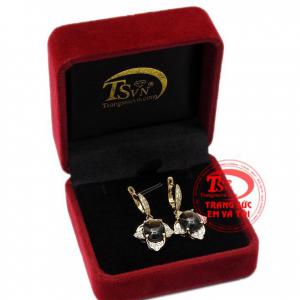 Hoa tai nữ Sapphire sao quý phái món quà quý giá dành cho nữ giới.