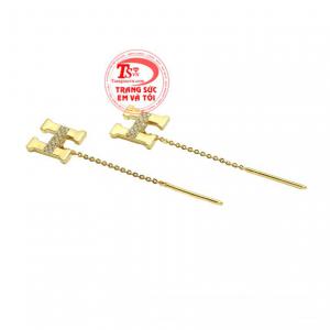 Hoa tai chữ mang đến vẻ thời thượng và không bao giờ bị lỗi mốt, thích hợp với mọi trang phục.