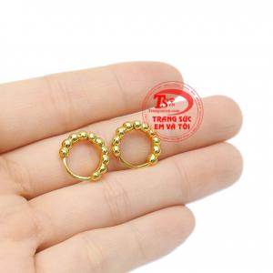 Hãy đến với trang sức Em và Tôi để lựa chọn những mẫu hoa tai dành riêng cho bạn. 