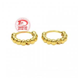 Từng kiểu dáng hoa tai sẽ phù hợp với từng phong cách khác nhau.