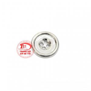 Khuy bạc xi vàng trắng là sản phẩm bạc chất lượng mang đến vẻ thời trang, thời thượng cho người dùng.