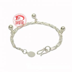Lắc bạc khỏe khoắn cho bé là sản phẩm mới của trang sức Em và Tôi