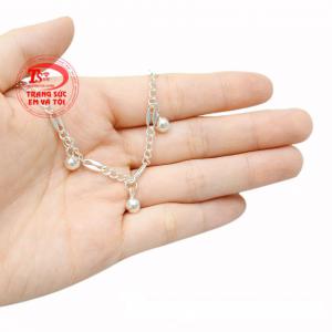 Lắc bạc năng động cho bé giao hàng trên toàn quốc.