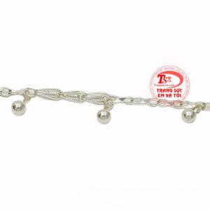 Các bậc cha mẹ có thể dựa vào màu sắc thay đổi của bạc