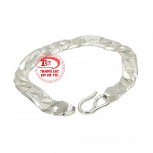 Lắc tay trẻ em là sản phẩm không chỉ tiện dụng, dễ đeo mà còn an toàn cho làn da của bé.