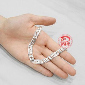 Lắc bạc trẻ em cá tính nhận đặt chế tác theo yêu cầu.