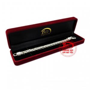 Lắc nam bạc phóng khoáng đảm bảo chất lượng.