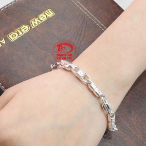 Lắc nam bạc thành đạt bảo hành uy tín.