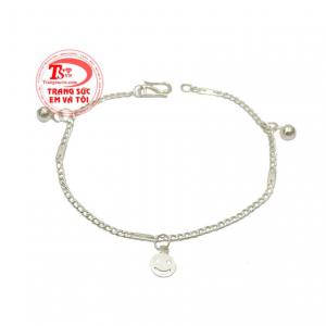 Lắc nữ bạc vui vẻ mang phong cách trẻ trung. 