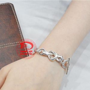 Vì thế đây là một sản phẩm rất hay để bạn có thể đeo lắc tay đôi cùng với người ấy.