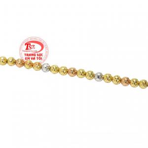 Với câu châm ngôn " Đẹp là đặc quyền của phụ nữ" trang sức Em và Tôi luôn đem đến những sản phẩm chất lượng nhất và thời trang nhất đến cho các nàng. 