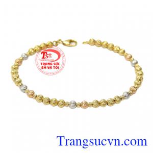 Lắc tay bi tinh tế được nhập khẩu từ Italy vàng 18k chất lượng, sáng bóng. 