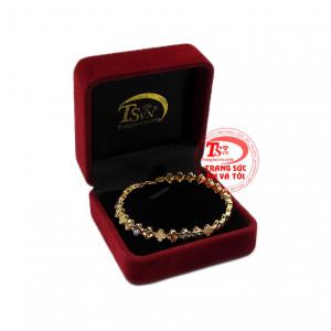 Lắc tay vàng tây còn là nữ trang quà tặng được phái đẹp ưa chuộng bậc nhất, là cầu nối tình cảm đến một nửa yêu thương.