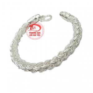 Mang lại nét cá tính và thời trang cho phái mạnh.