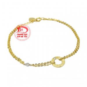 Lắc tay nữ hiện đang là xu hướng mẫu trang sức được nhiều người lựa chọn.