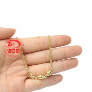 Lắc tay cũng là một món quà rất được phái đẹp mong chờ vào những dịp ý nghĩa.