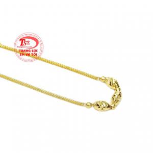 Sản phẩm là sự lựa chọn tuyệt vời cho các cô nàng yêu thích sự mới mẻ, phá cách, tạo nên phong cách riêng cho bản thân.