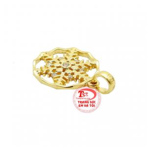 Mặt dây bông tuyết đẹp là sản phẩm đặc biệt dành cho giáng sinh. 