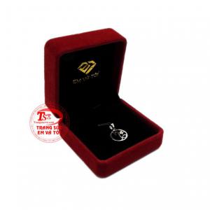 Mặt dây chữ tinh tế nhận đặt chế tác theo yêu cầu, giao hàng nhanh trên toàn quốc.