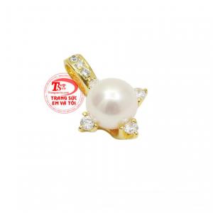 Bởi vậy mà trang sức gắn ngọc trai được phái đẹp vô cùng yêu thích.