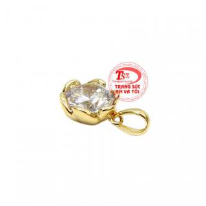 Mặt dây với phong cách trẻ trung, năng động dễ dàng kết hợp cùng nhiều kiểu trang phục.