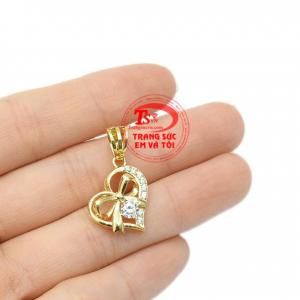 Trang sức Em và Tôi nhận đặt thiết kế mặt dây, nhẫn, lắc… theo yêu cầu.