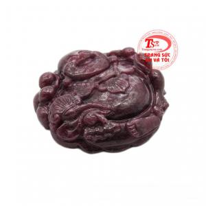 Sản phẩm được chạm khắc công phu từng đường nét tạo nên vẻ đẹp tinh tế được nhiều khách hàng yêu thích.