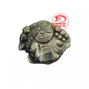 Một người khi buồn phiền chỉ cần nhìn vào khuôn mặt vị phật này cũng thấy hạnh phúc hơn. 