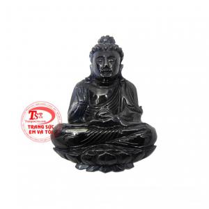 Mặt phật sapphire tuổi Tuất-Hợi được chế tác tinh xảo và tinh tế. 