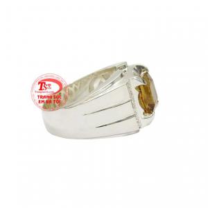 Không chỉ vậy, chiếc nhẫn này còn giúp cho người đeo gặp nhiều may mắn, giải tỏa những căng thẳng và âu lo.