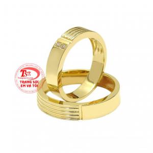 Sản phẩm phù hợp cho những cặp đôi yêu thích phong cách đơn giản mà vẫn đầy cá tính.