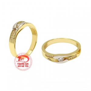 Hôn nhân sẽ giúp cho hai con người trở nên có trách nhiệm hơn và yêu thương nhau nhiều hơn, cùng nhau vượt qua mọi khó khăn của cuộc sống