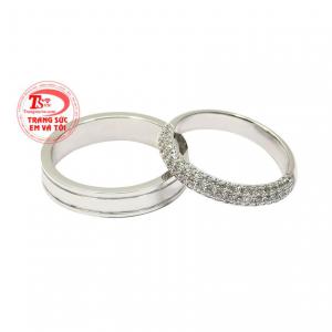 Nhẫn cưới yêu thương trọn vẹn là mẫu nhẫn cưới đang được rất nhiều khách hàng ưa chuộng hiện nay.