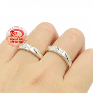 Trang sức Em và Tôi luôn đem đến những sản phẩm chất lượng đến khách hàng.