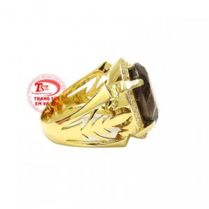  Sản phẩm chế tác từ vàng tây 18k bền đẹp kết hợp với thạch anh khói thiên nhiên hợp mệnh. 