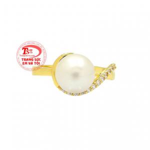 Nhẫn ngọc trai dịu dàng có giấy kiểm định đá quý uy tín.