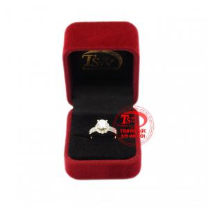 Nhẫn nữ duyên dáng tinh tế 18k bảo hành uy tín.
