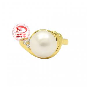 Nhẫn ngọc trai phù hợp làm quà tặng cho phái đẹp trong những dịp đặc biệt. 