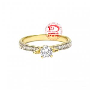 Sản phẩm phù hợp với nhiều kiểu dáng trang phục khác nhau từ mặc đầm dạo phố hay những bộ quần áo công sở.