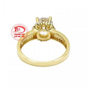 Hãy đến với Trang sức Em và Tôi để lựa chọn những sản phẩm phù hợp nhất với bạn!