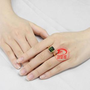 Vì vậy chiếc nhẫn nữ tourmaline thiên nhiên là sự lựa chọn tuyệt vời cho người bạn yêu thương vào những dịp ý nghĩa.