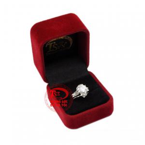 Nhẫn nữ vàng trắng quý cô sự lựa chọn dành cho các cô gái hiện đại.