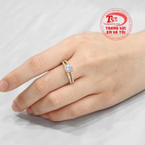 Nhẫn vàng nữ sang trọng được bảo hành uy tín