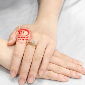 Nhẫn vàng phong cách quý cô nhập khẩu từ Hàn Quốc. 