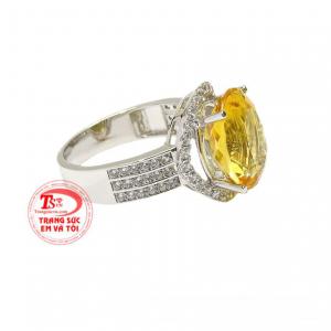 Người ta tin rằng, thạch anh vàng thu hút vận may, phú quý và giàu sang. 