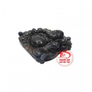 Với màu sắc lam rất sẫm hợp mệnh thủy và mệnh mộc.