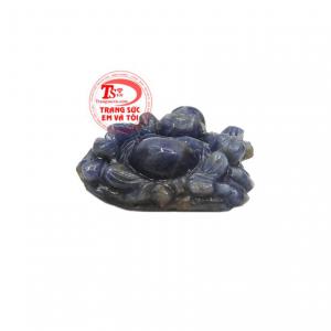 Sản phẩm thường được bọc vàng hoặc bạc để làm trang sức phong thủy.