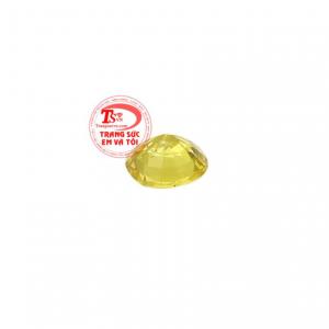 Không chỉ mang giá trị cao về mặt tâm linh mà trong thạch học, sapphire vàng còn giúp làm sạch cơ thể và điều hòa hoạt động của bạch huyết.